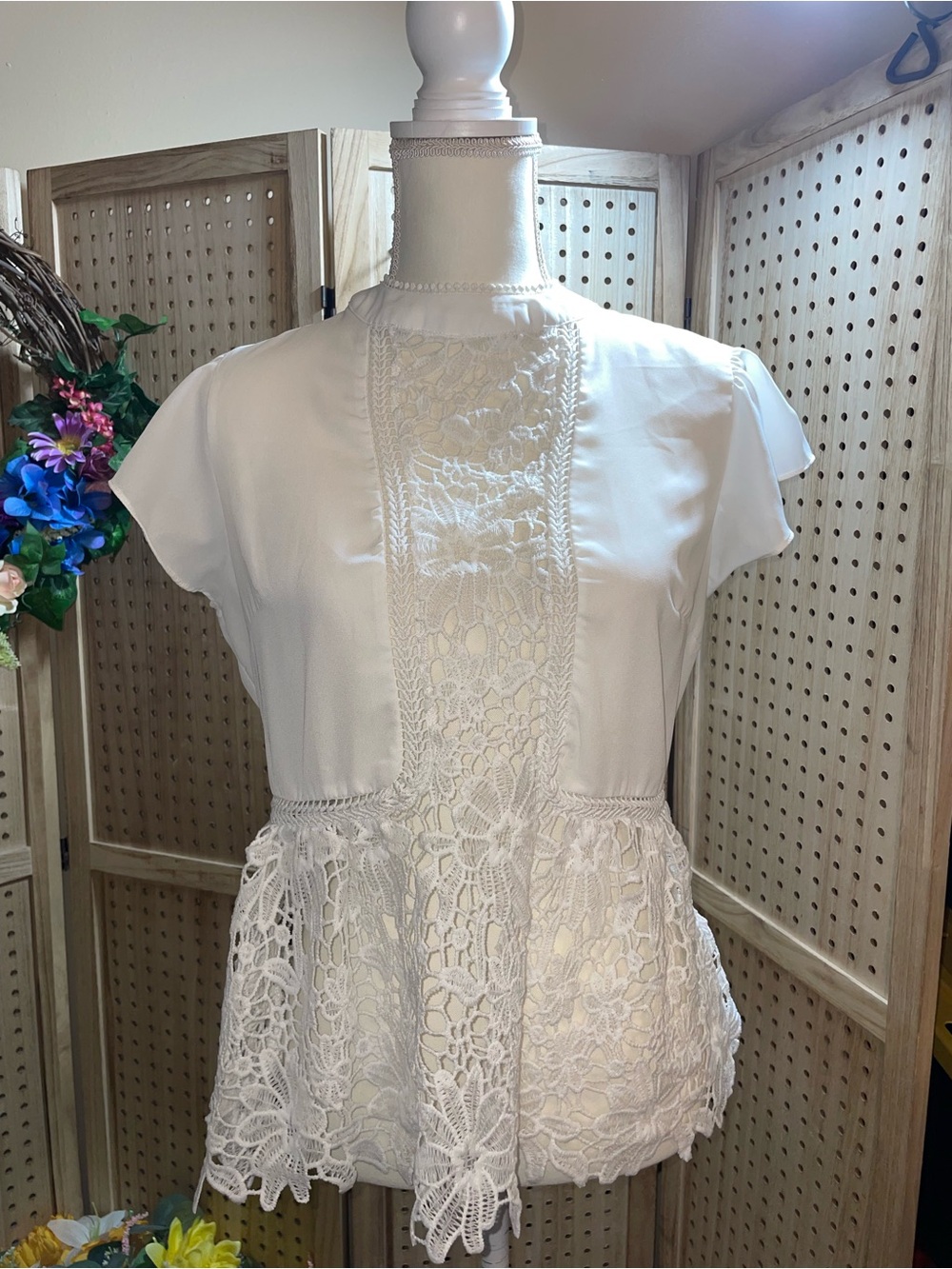 love J Cream Lace Panel Peplum Blouse